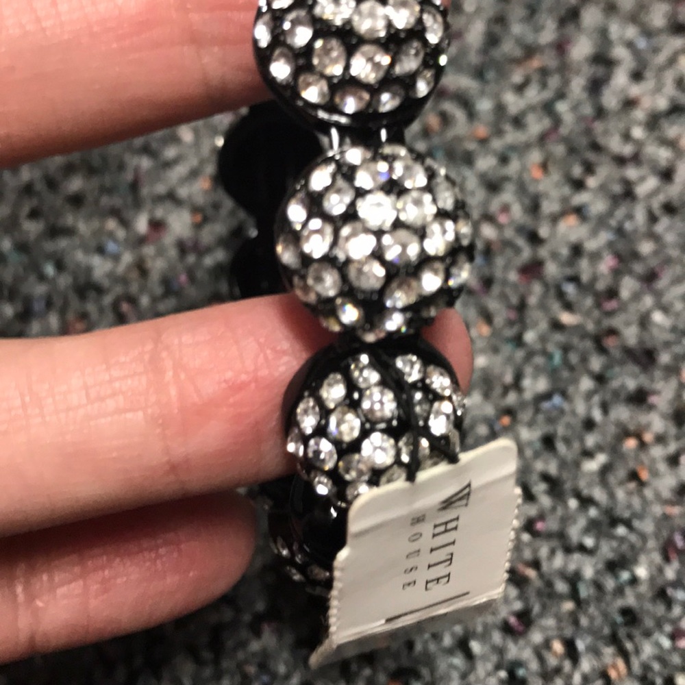 NWT WHBM Black Rhinestone Magnetic Closure Bangle - Picture 5 of 5
